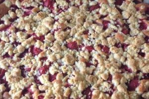 Erdbeer Streusselkuchen